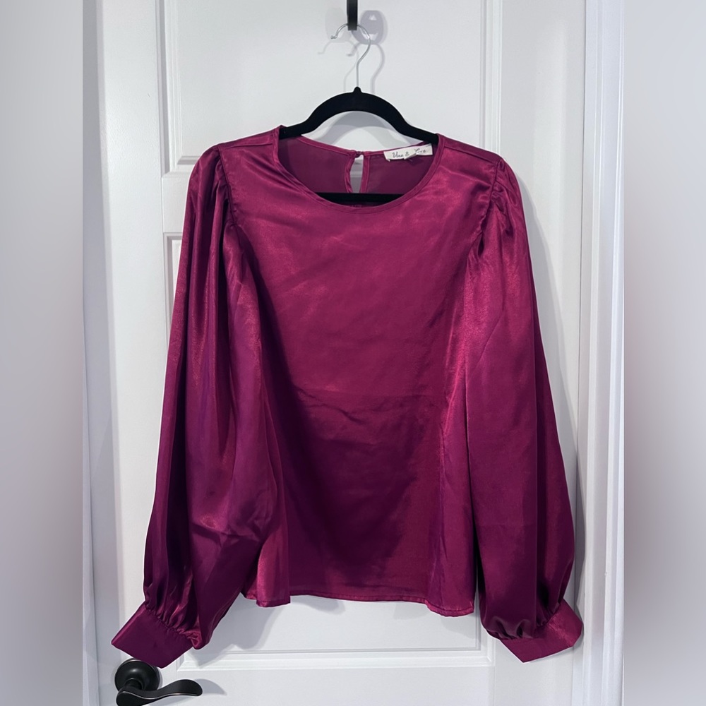 Vine & Love Boutique Women's L Large Long Sleeve Top Blouse NEW With TAGS